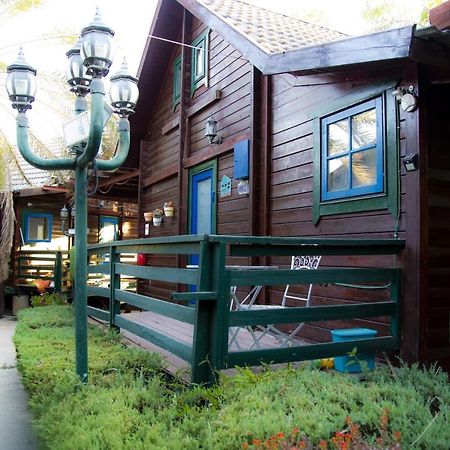 Family Cabin Menaẖemya エクステリア 写真