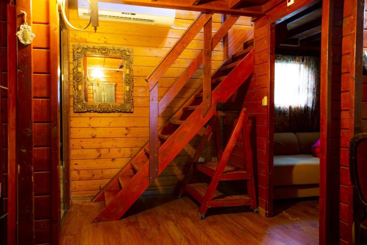 Family Cabin Menaẖemya エクステリア 写真