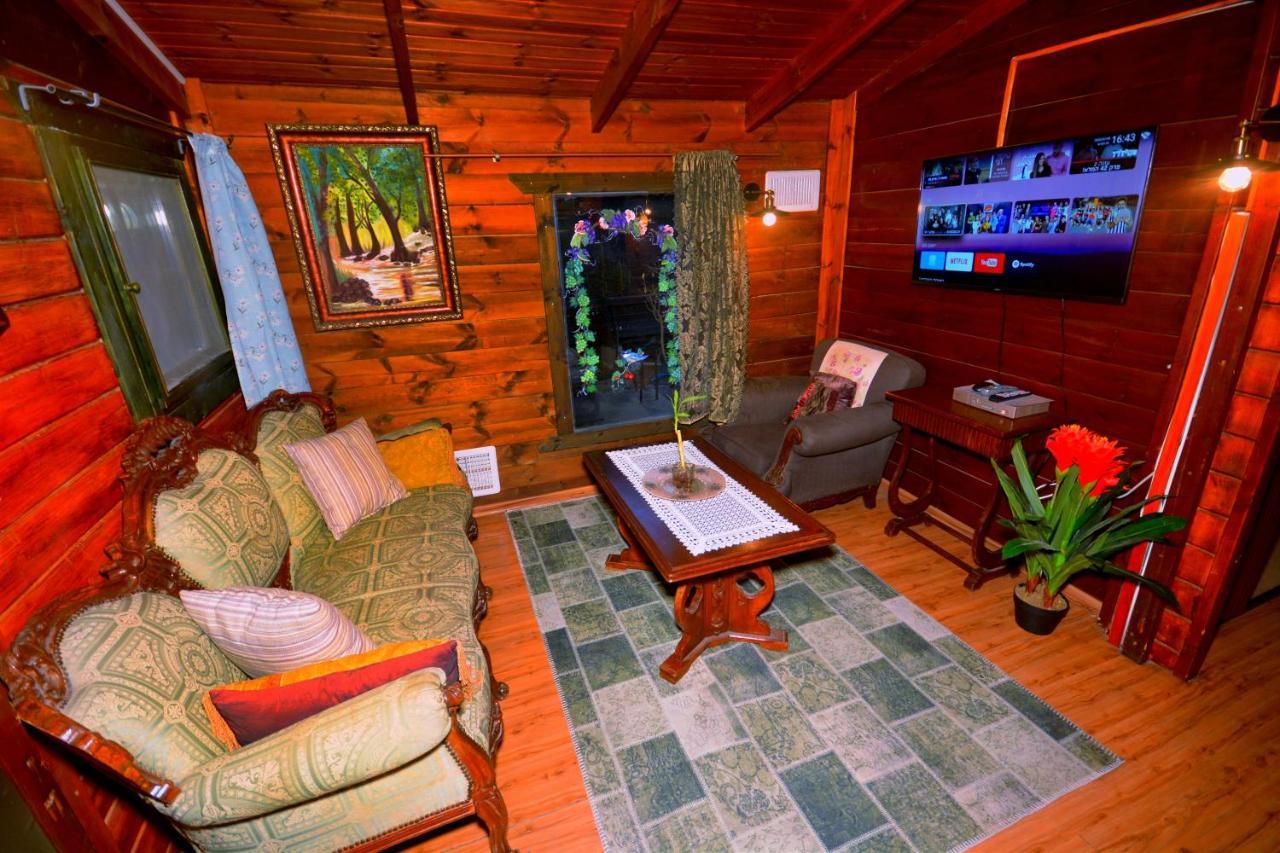 Family Cabin Menaẖemya エクステリア 写真