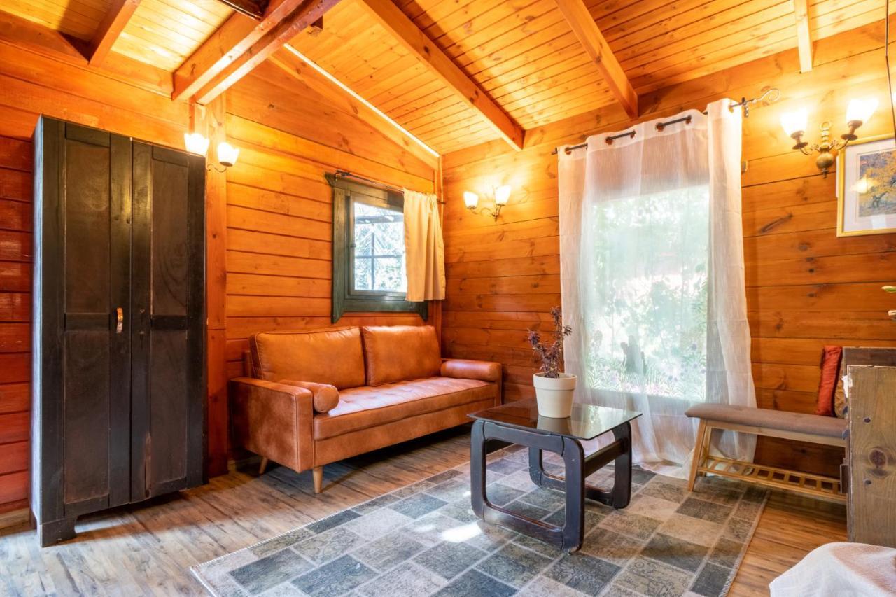 Family Cabin Menaẖemya エクステリア 写真